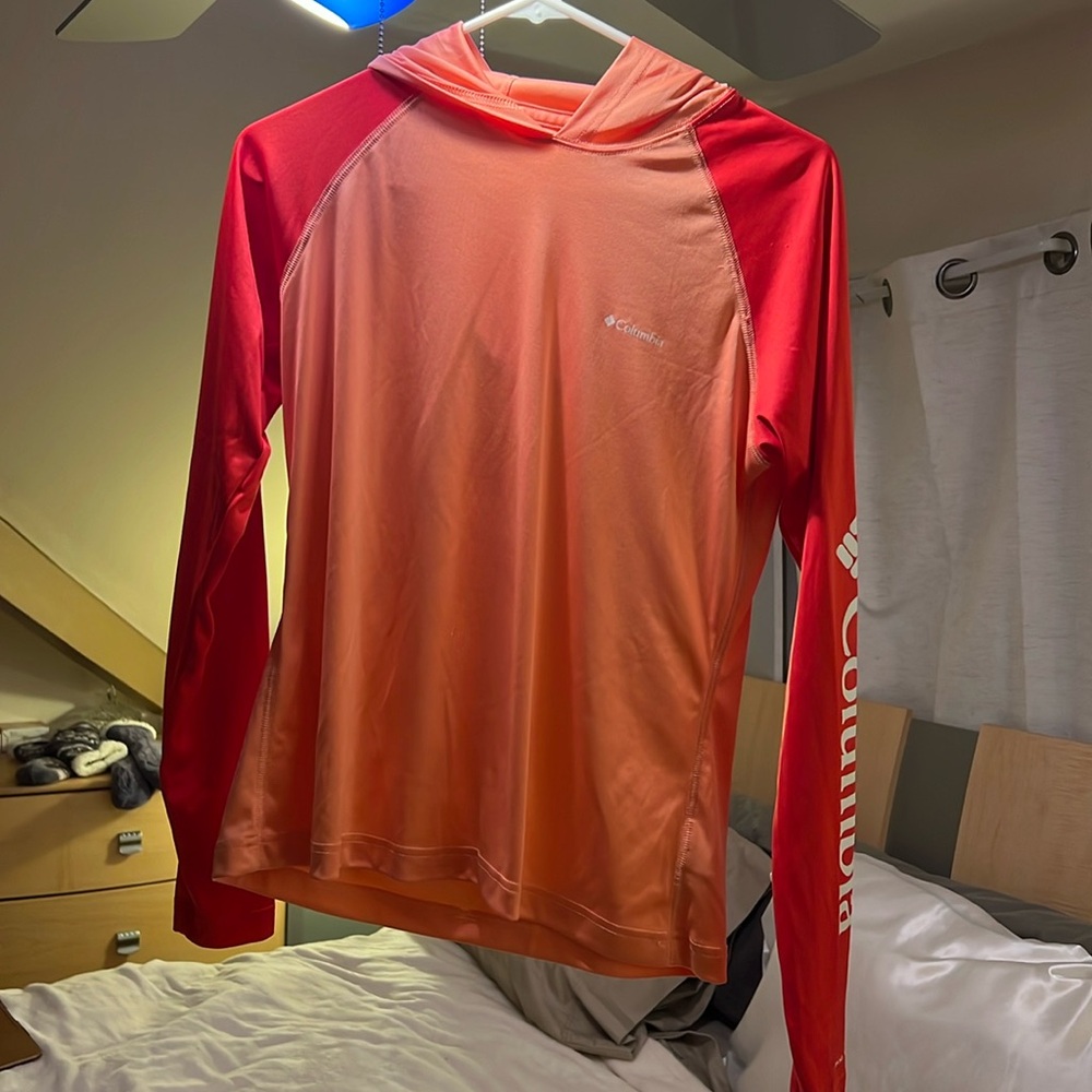 Columbia long sleeve hooded tee